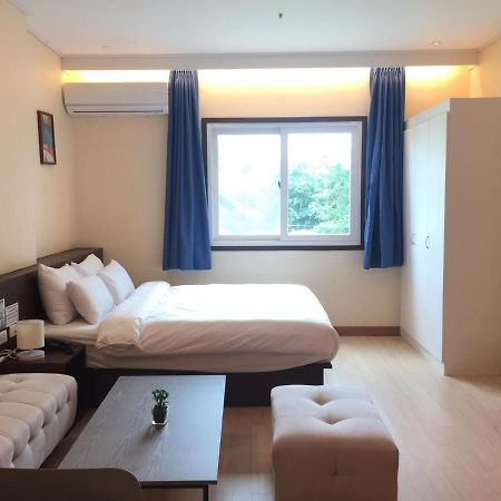 On Hotel Friendship Анхелес Екстер'єр фото